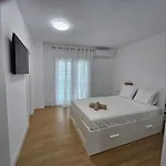 Apartment Atico Monarca Ii *